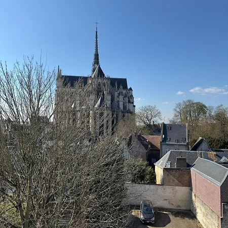Exceptionnel Au Centre-ville, Vue Sur La Cathedrale